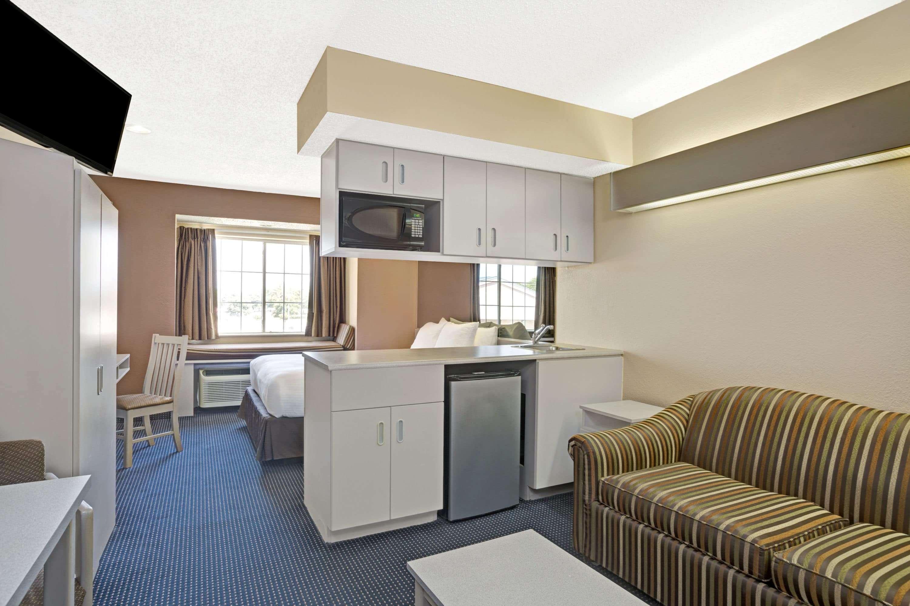 Microtel Inn & Suites By Wyndham Houston/Webster/Nasa/Clearlake Nassau Bay Екстер'єр фото