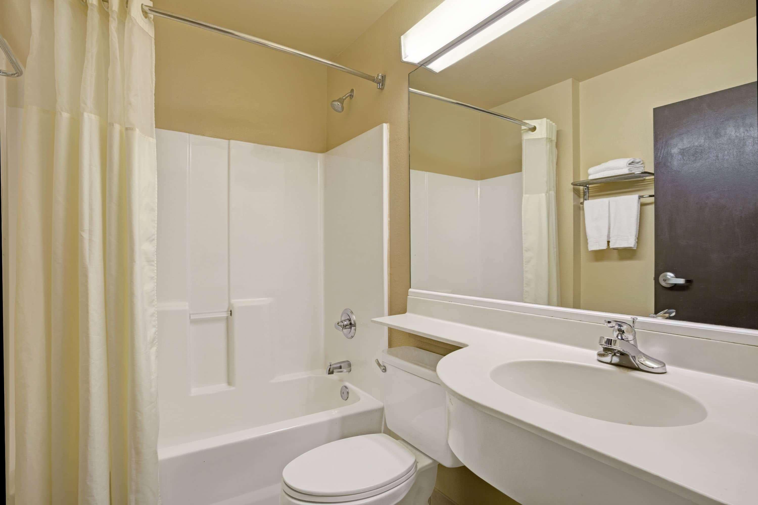 Microtel Inn & Suites By Wyndham Houston/Webster/Nasa/Clearlake Nassau Bay Екстер'єр фото