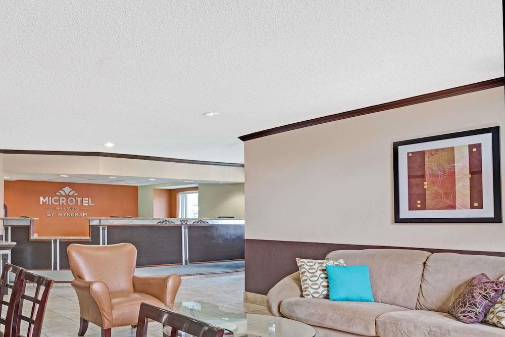 Microtel Inn & Suites By Wyndham Houston/Webster/Nasa/Clearlake Nassau Bay Екстер'єр фото